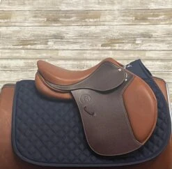 DEMO Vision X Type Saddle